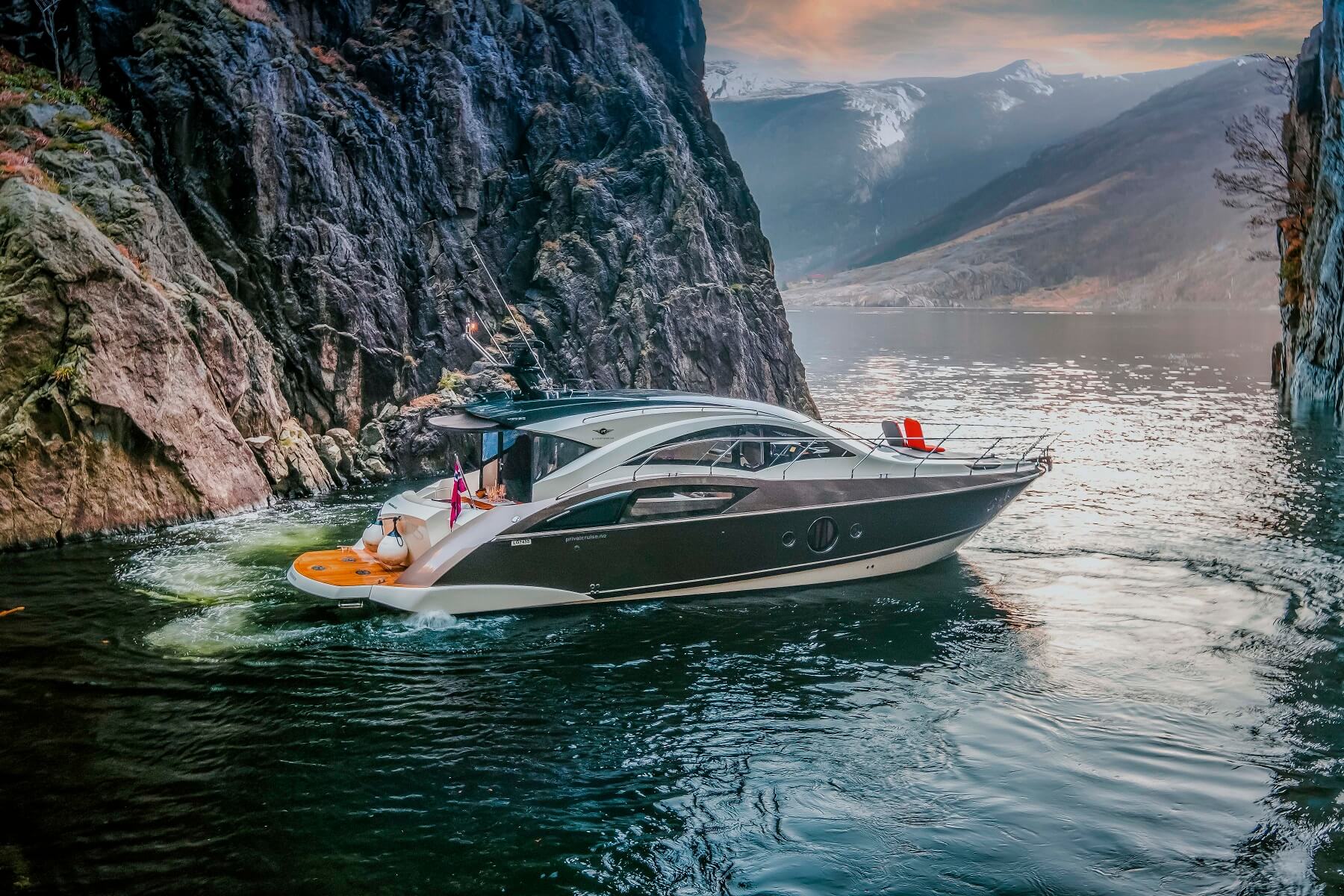 Private-Cruise Lysefjorden